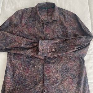 Perry Ellis button down men shirt. Worn once and is in excellent condition